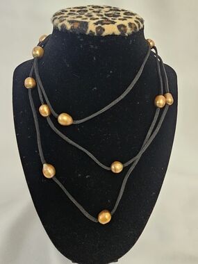 Freshwater Gold Pearl Black Suede Cord Verastile